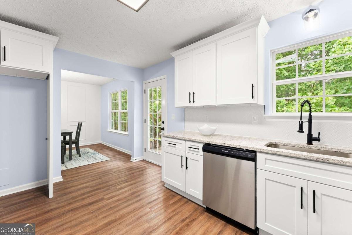 4722 Middleboro Lane Gainesville - 2