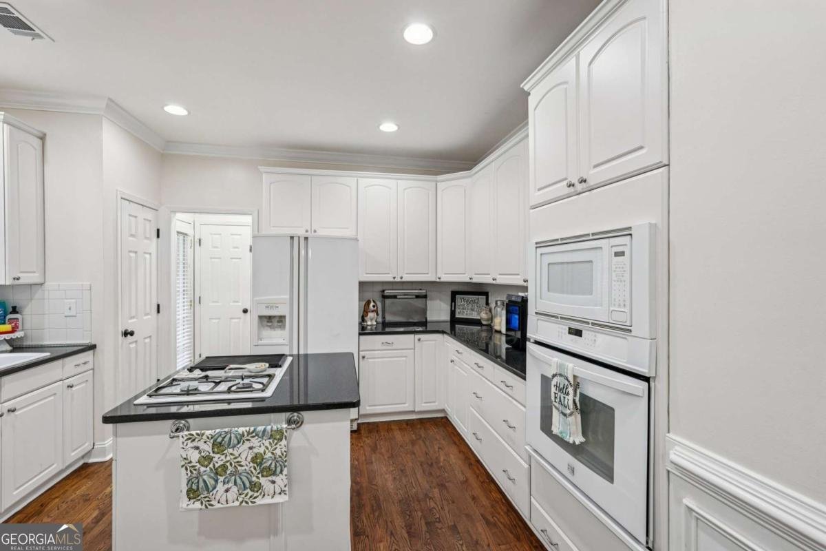 209 White Oak Street Dallas - 14