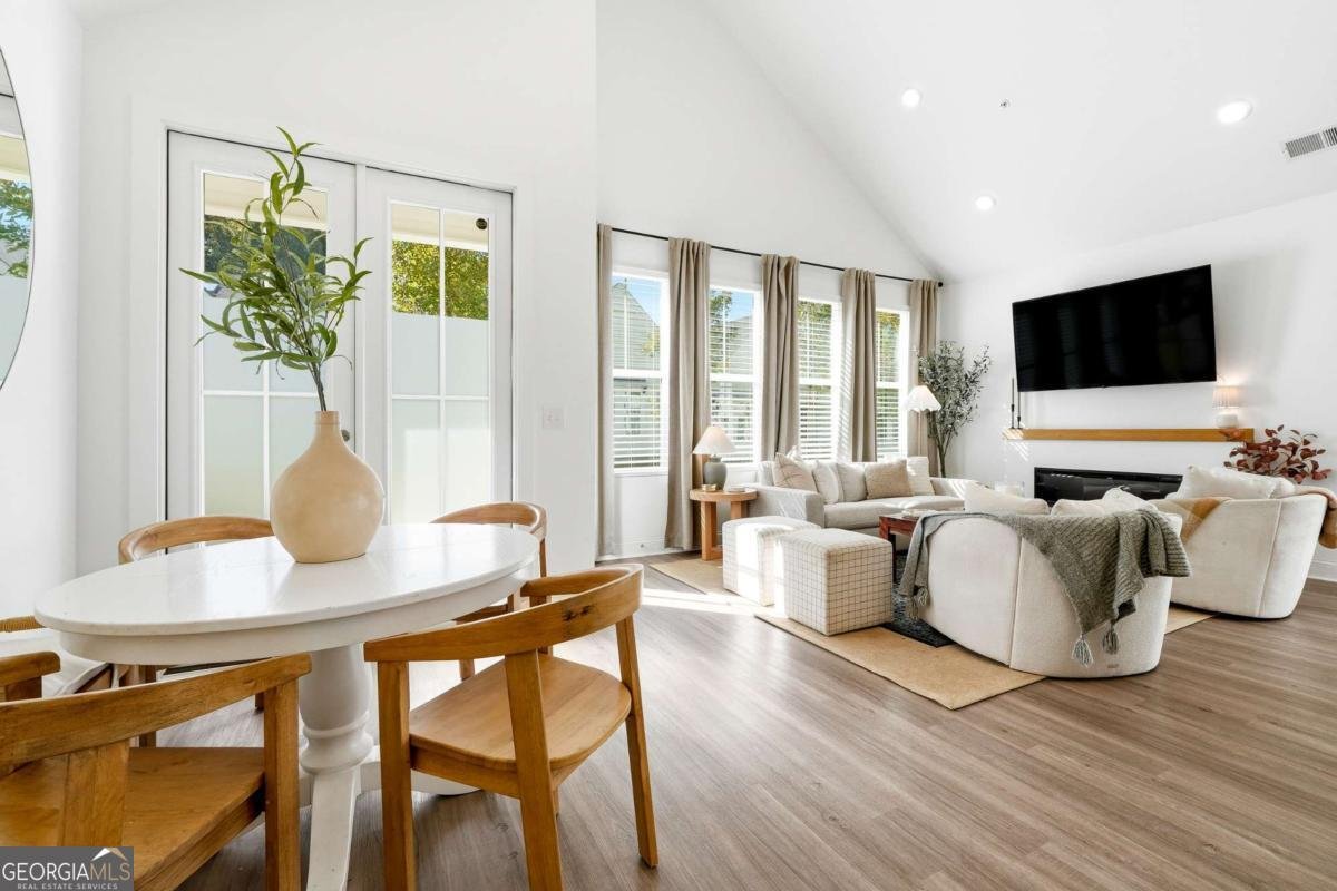 405 Burgundy Way Woodstock - 13