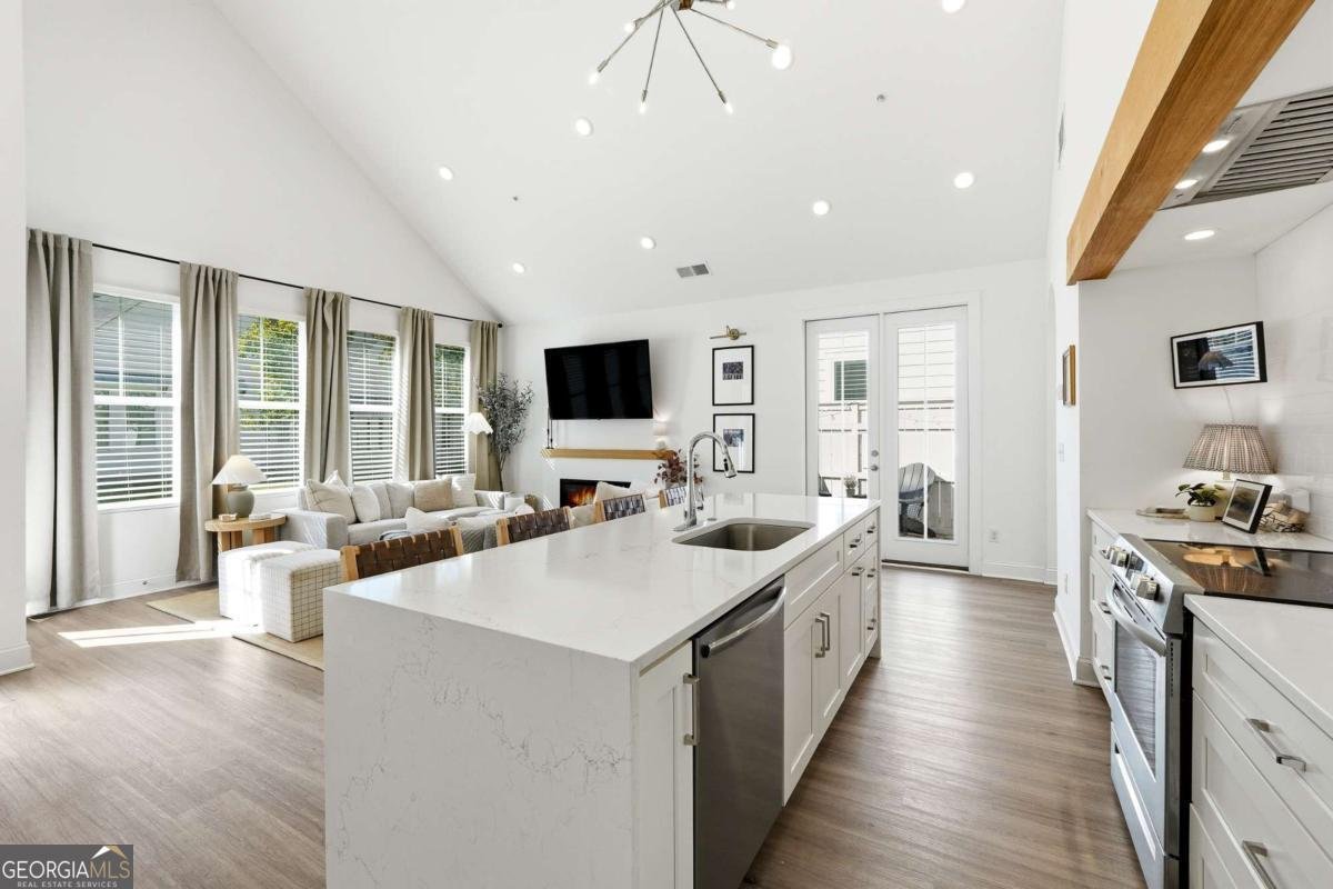 405 Burgundy Way Woodstock - 9