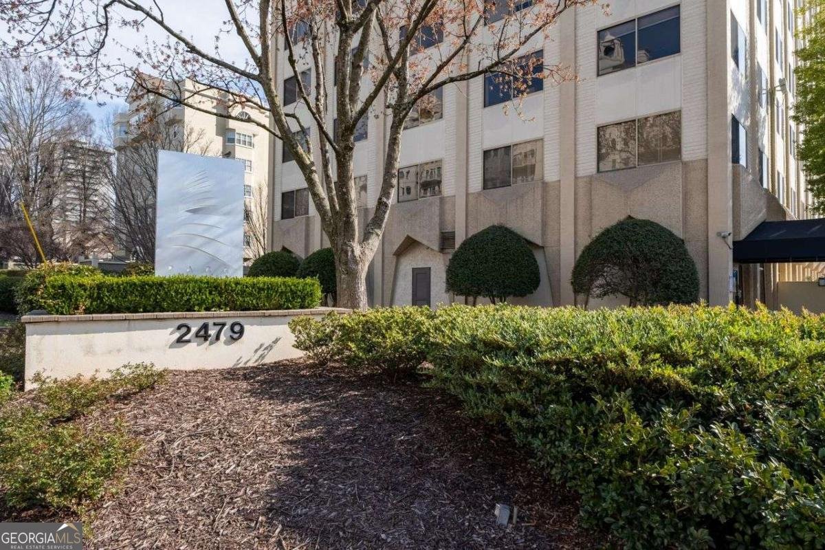 2479 PEACHTREE Road Atlanta - 3