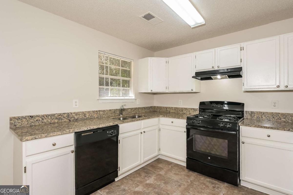 6415 Valerie Bluff Lithonia - 8