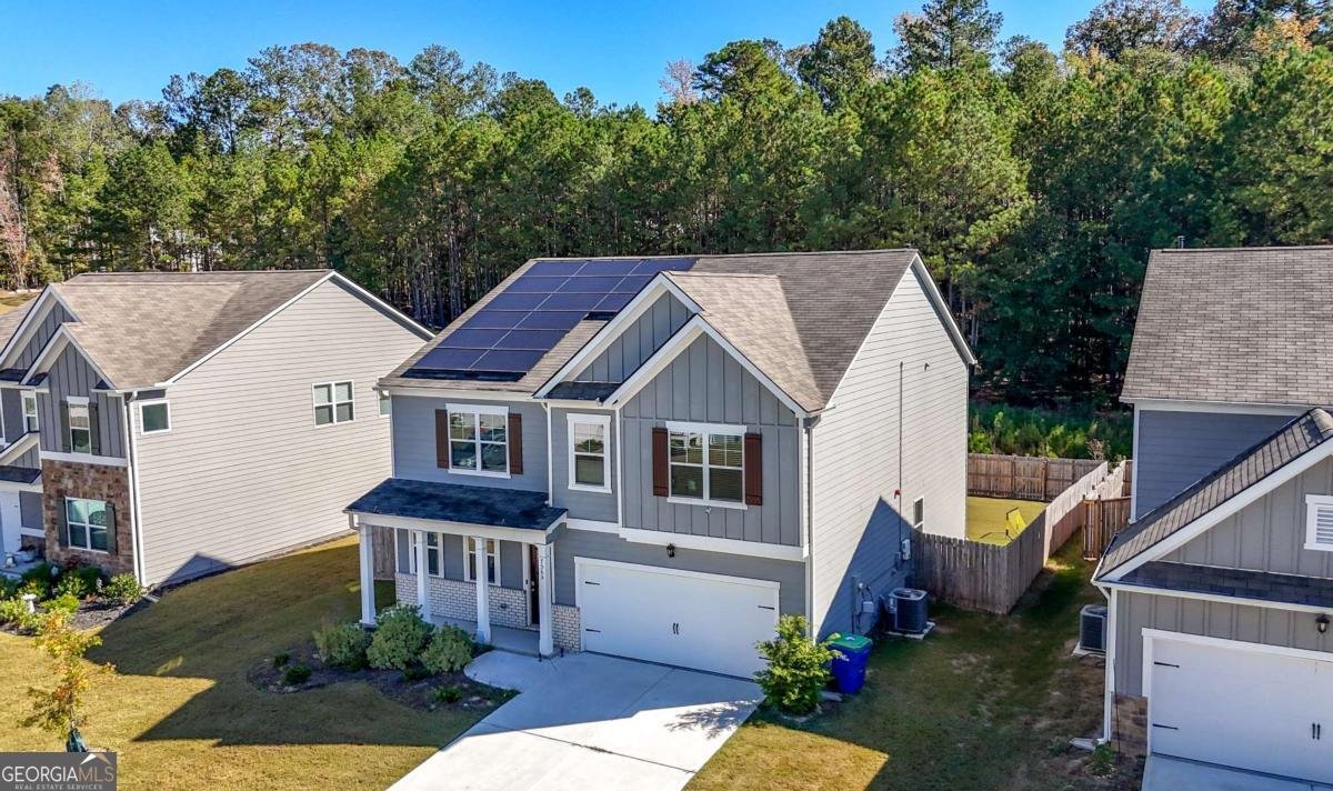 7565 Jennadee Drive Fairburn - 1