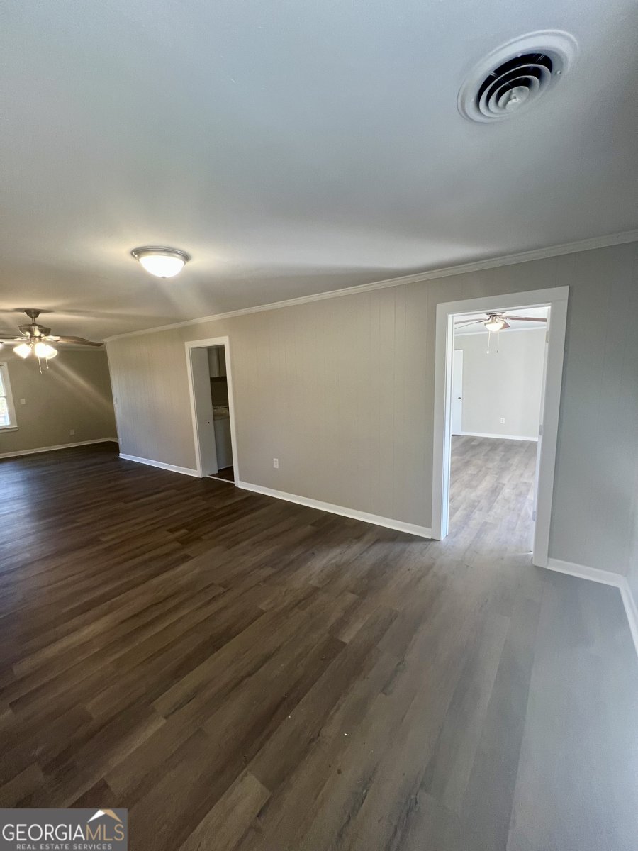 1152 Lovely Lane Perry - 11