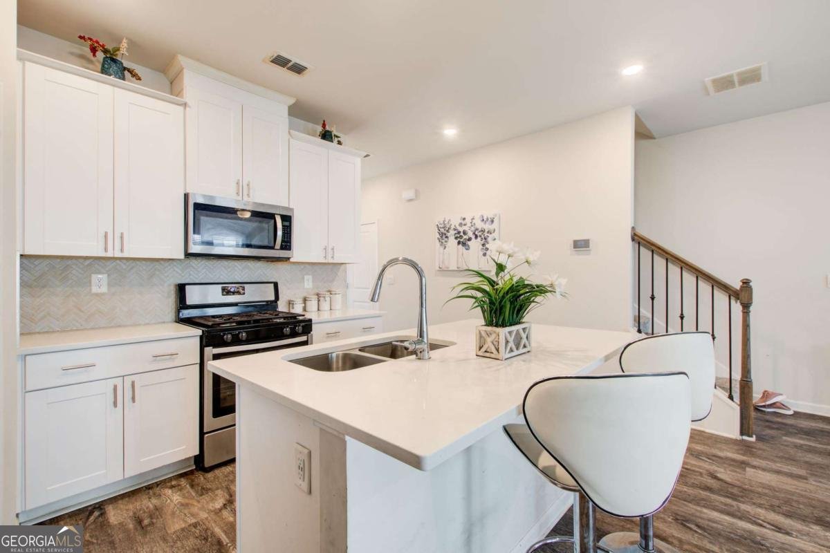 5453 PLAIN FIELD Lane Lilburn - 9