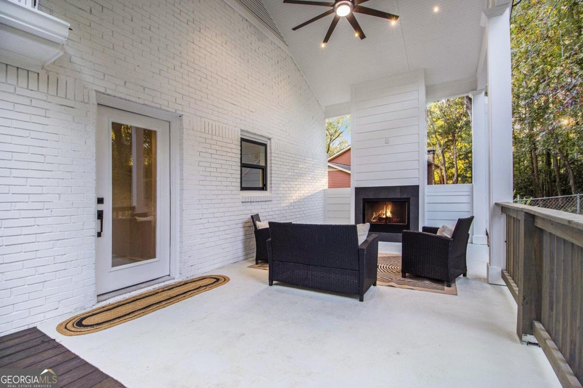 1028 Nancy Creek Drive Brookhaven - 29