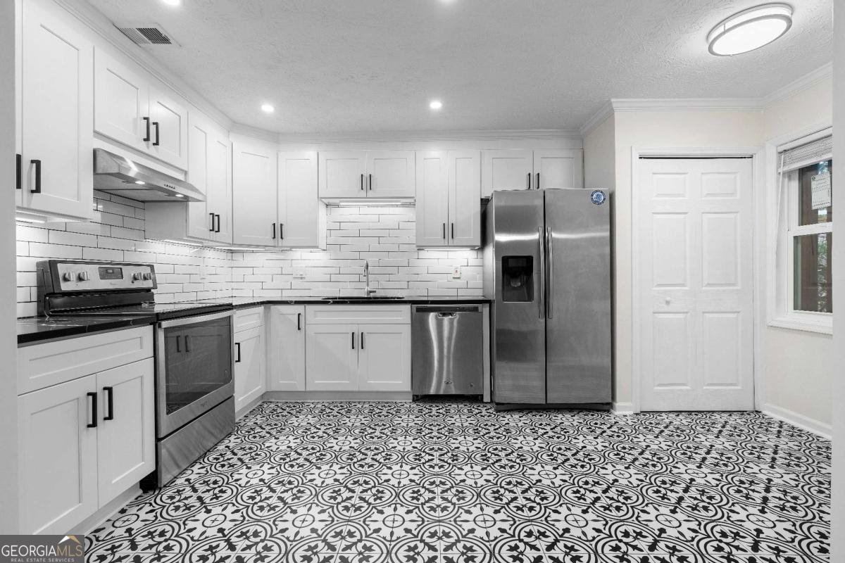 365 Winding River Drive Atlanta - 1