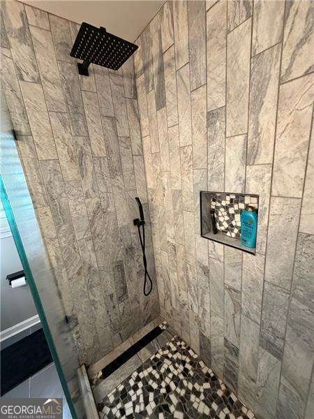 1110 ARYA Drive Roswell - 33