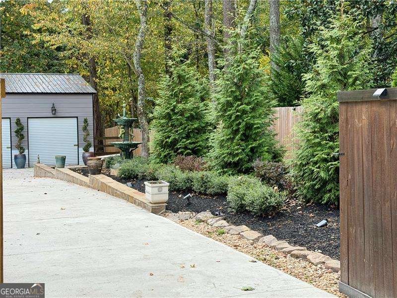 1110 ARYA Drive Roswell - 44