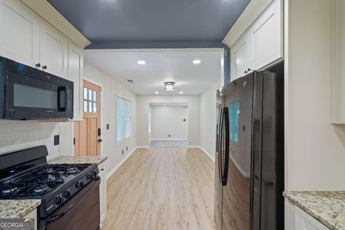 5160 Chapel Hill Road Douglasville - 5