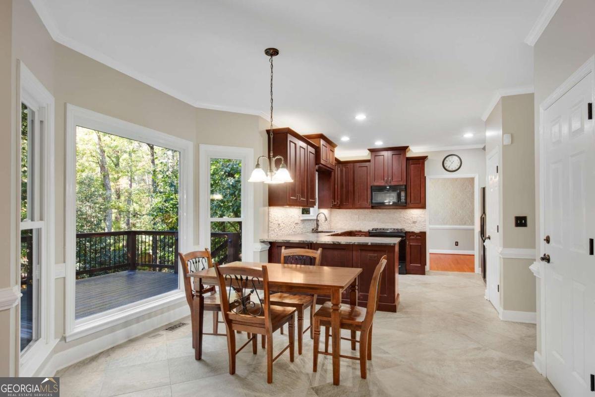 285 Rolling Mist Court Alpharetta - 12