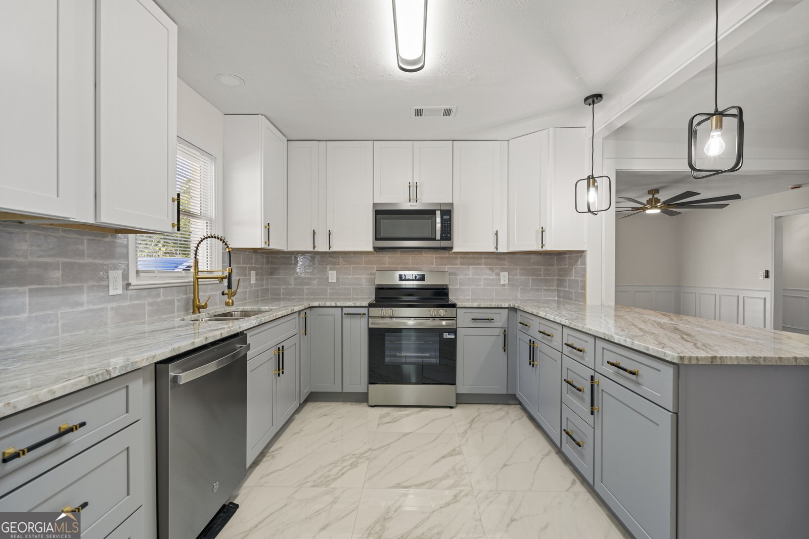 4245 North Oaks Drive Columbus - 12