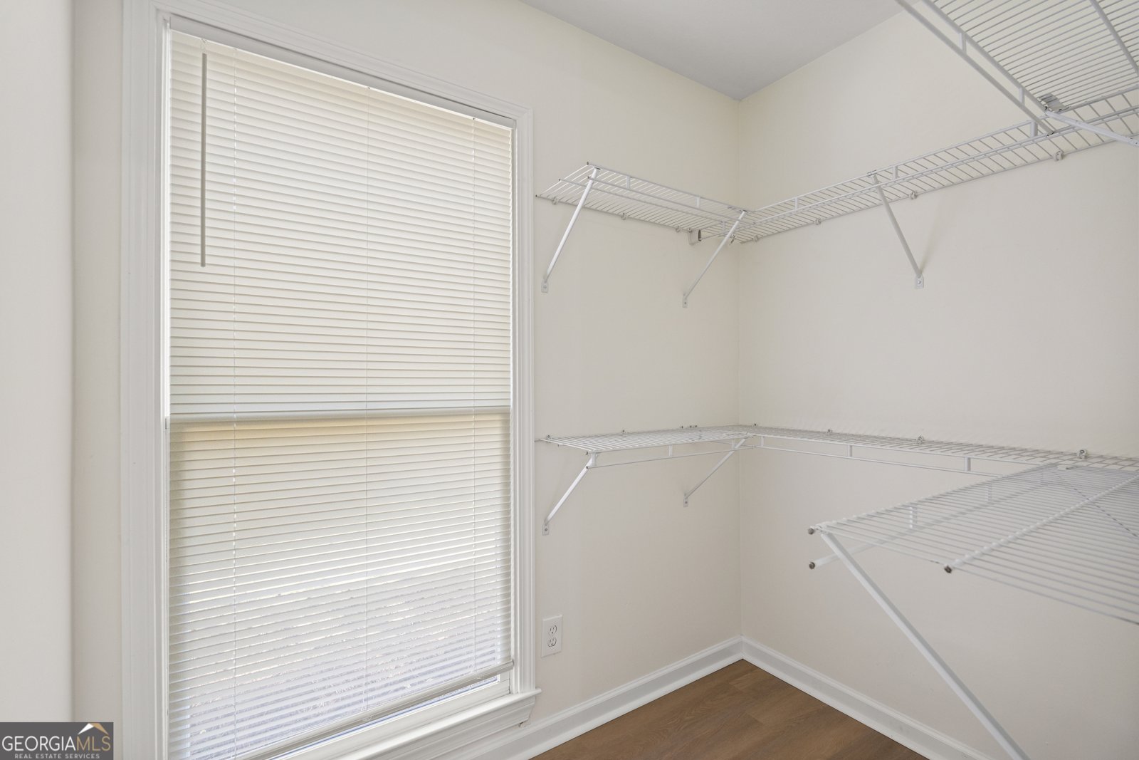 4245 North Oaks Drive Columbus - 25