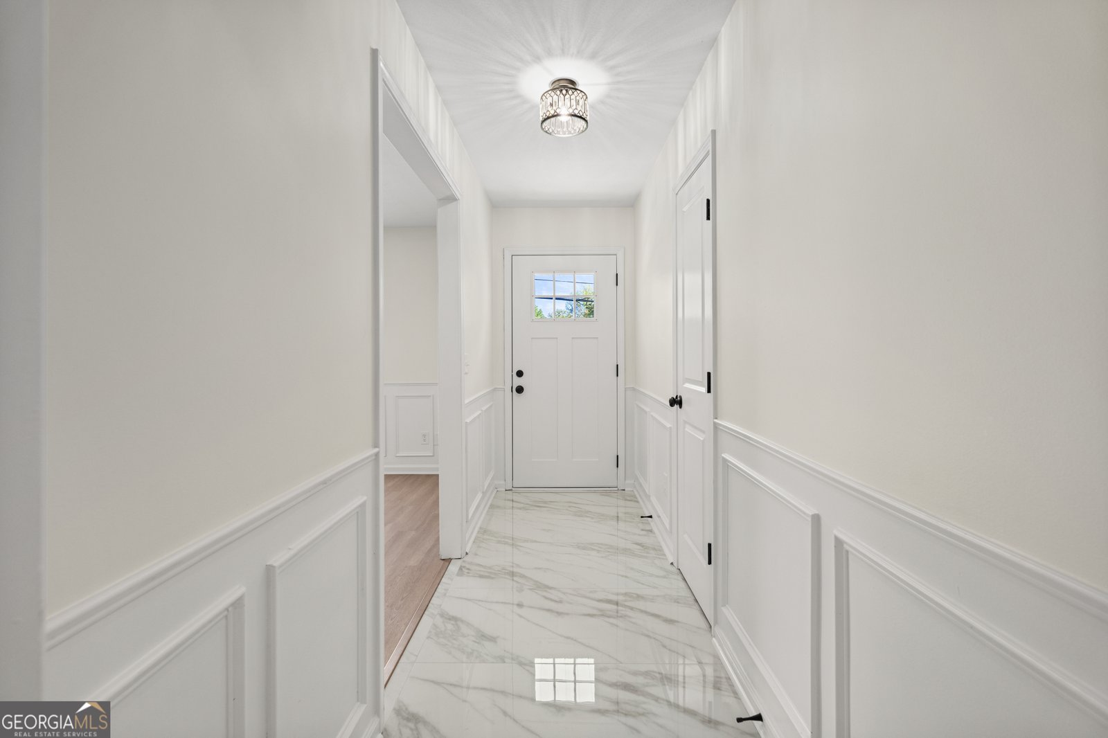 4245 North Oaks Drive Columbus - 5