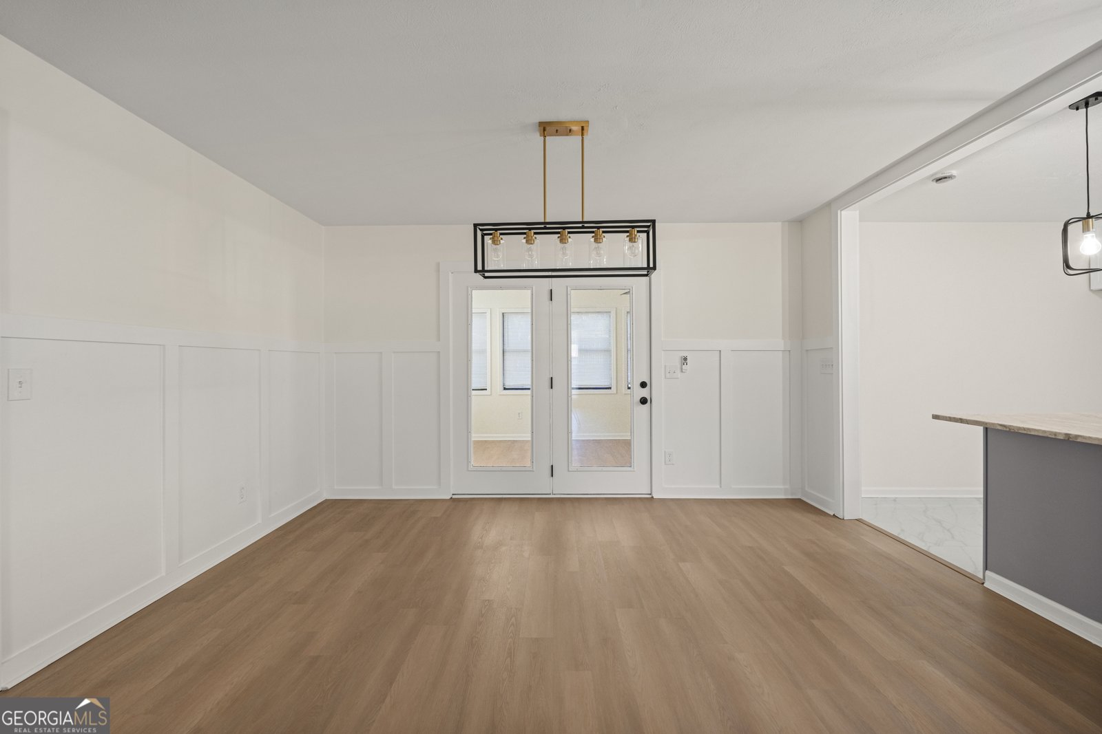 4245 North Oaks Drive Columbus - 9