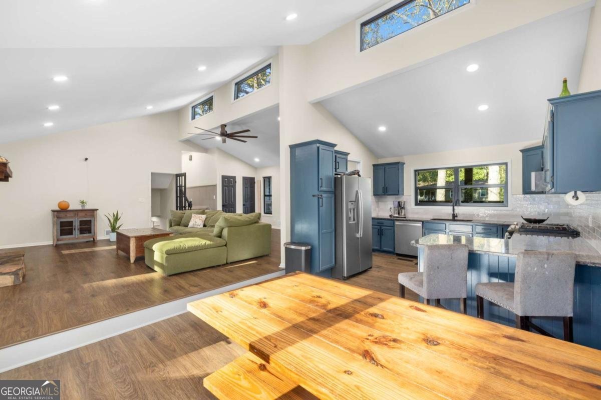 907 Andover Court Woodstock - 10