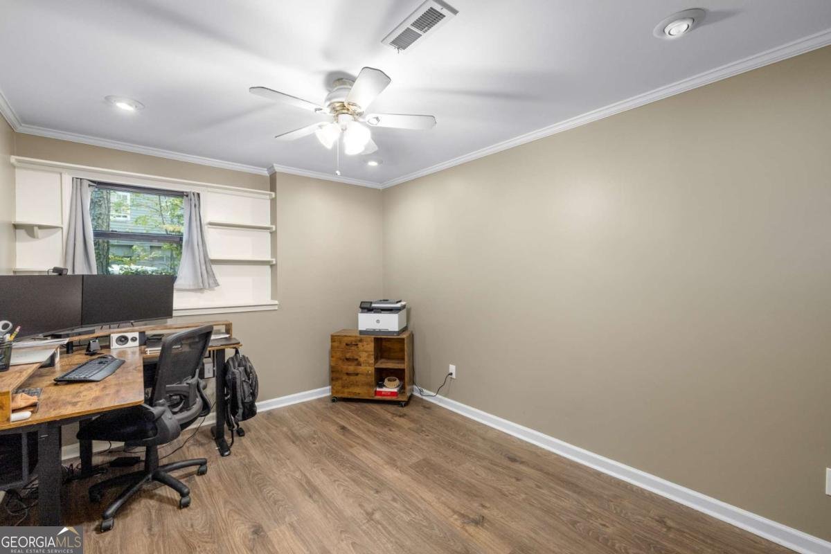 907 Andover Court Woodstock - 32