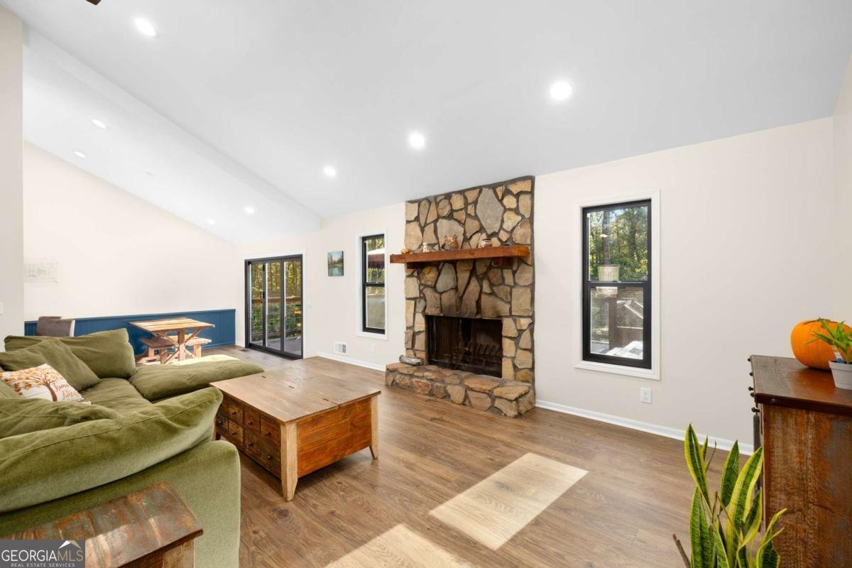 907 Andover Court Woodstock - 9