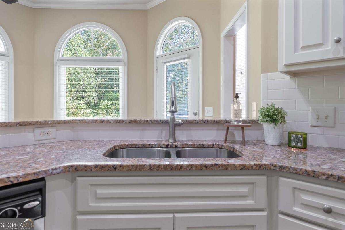 1880 Mayfield Road Alpharetta - 27