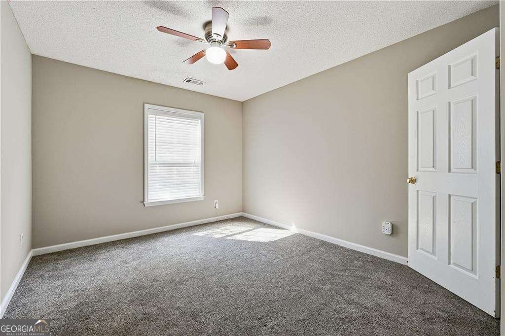 186 Wallnut Hall Circle Woodstock - 17