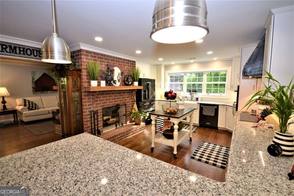 8713 Buchanan Highway Dallas - 27