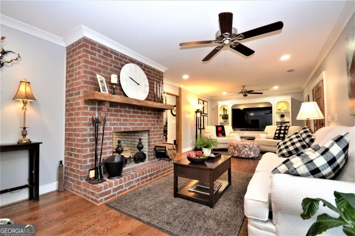 8713 Buchanan Highway Dallas - 35