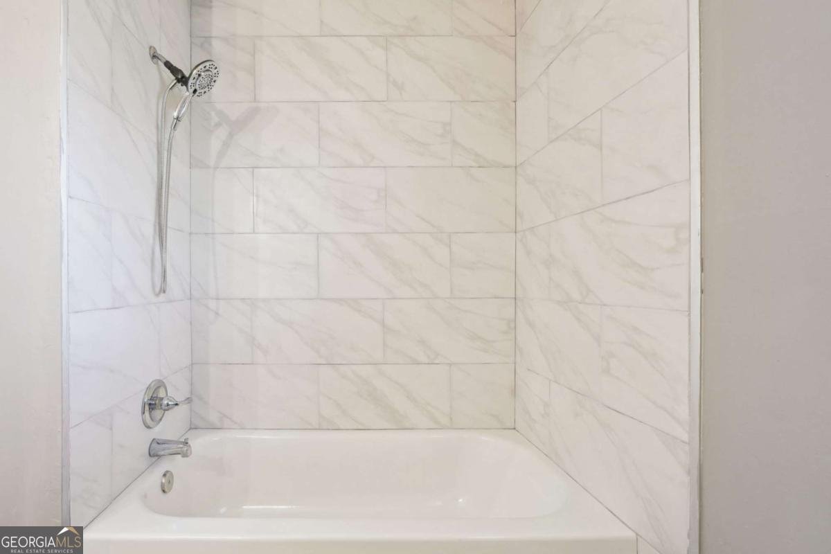 2419 Greenway Drive Decatur - 23