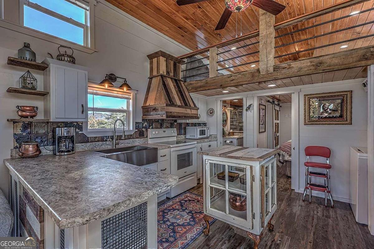 476 478 Lapidary Lane Young Harris - 12