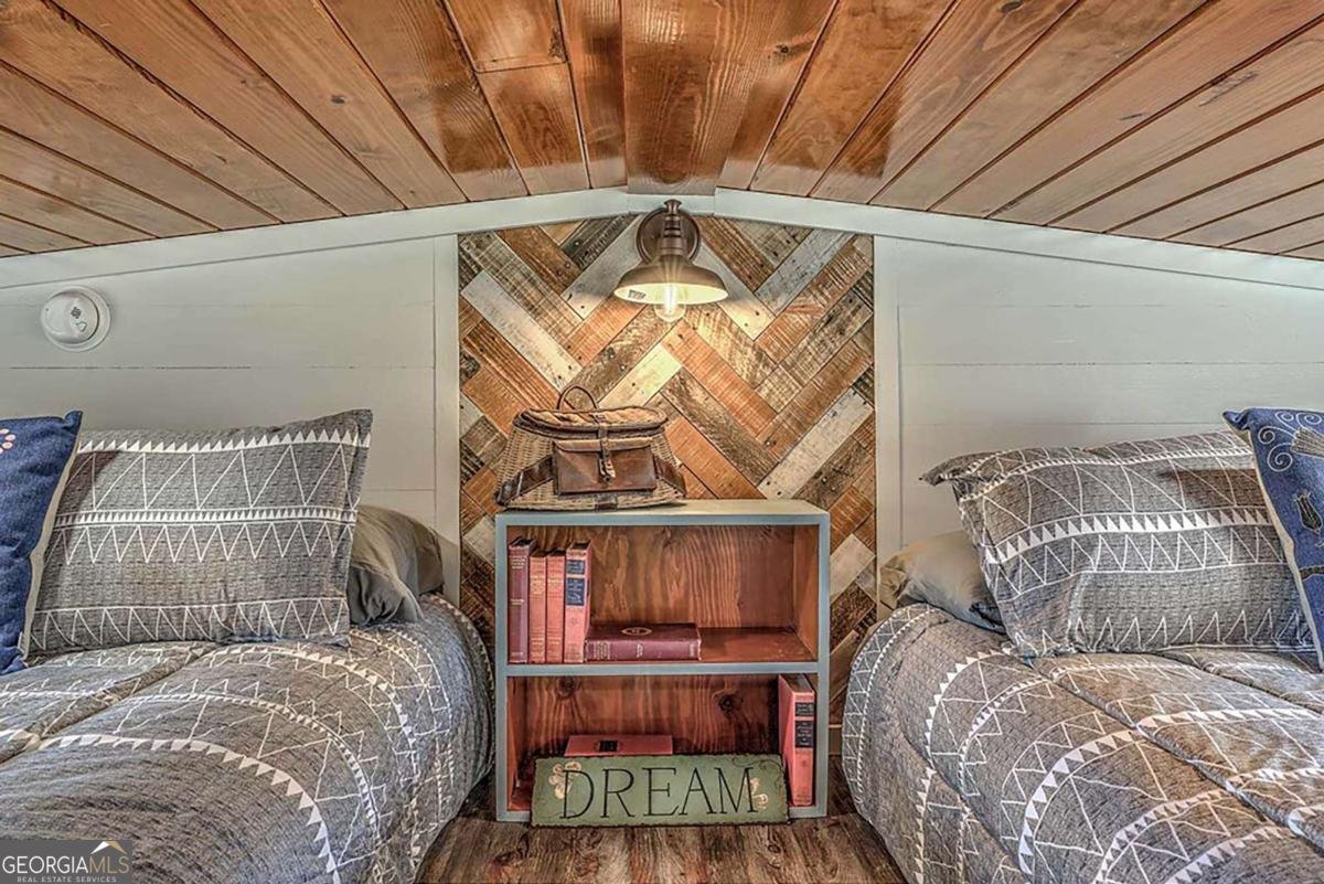 476 478 Lapidary Lane Young Harris - 16