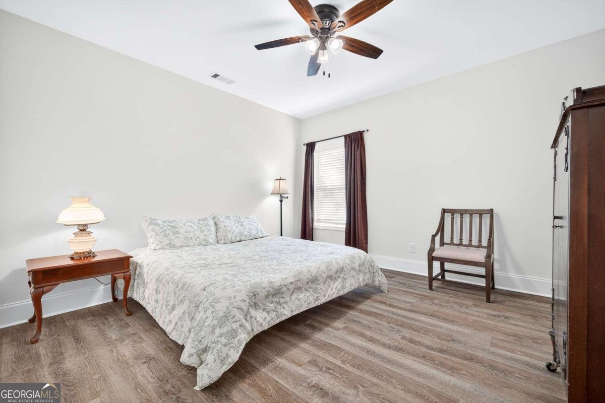 5234 Laurel Lane Gainesville - 28