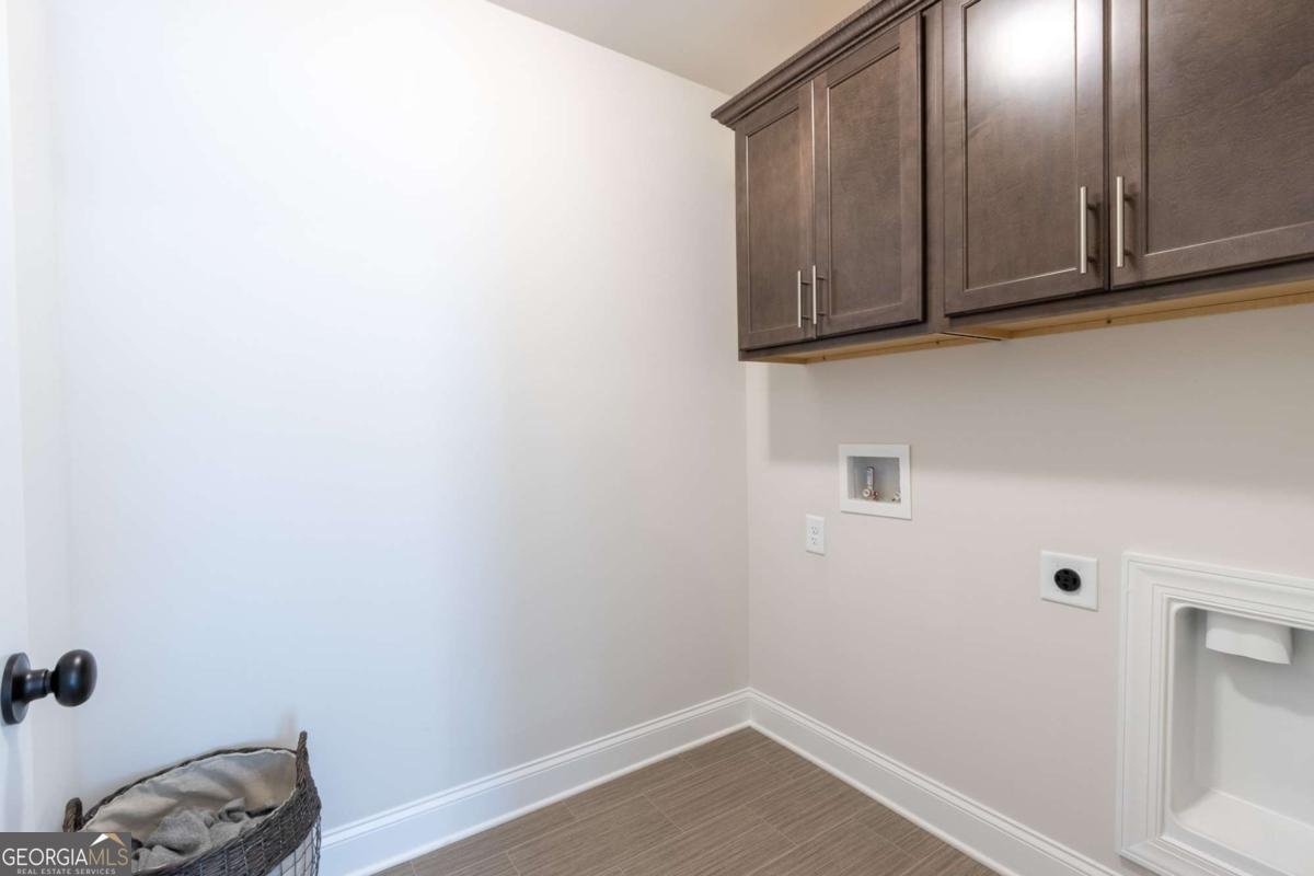 560 Calgary Downs Drive Winder - 22