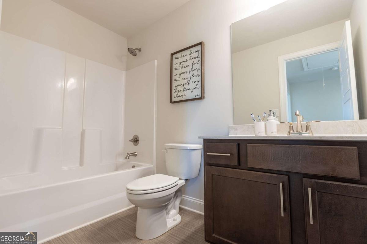 560 Calgary Downs Drive Winder - 27