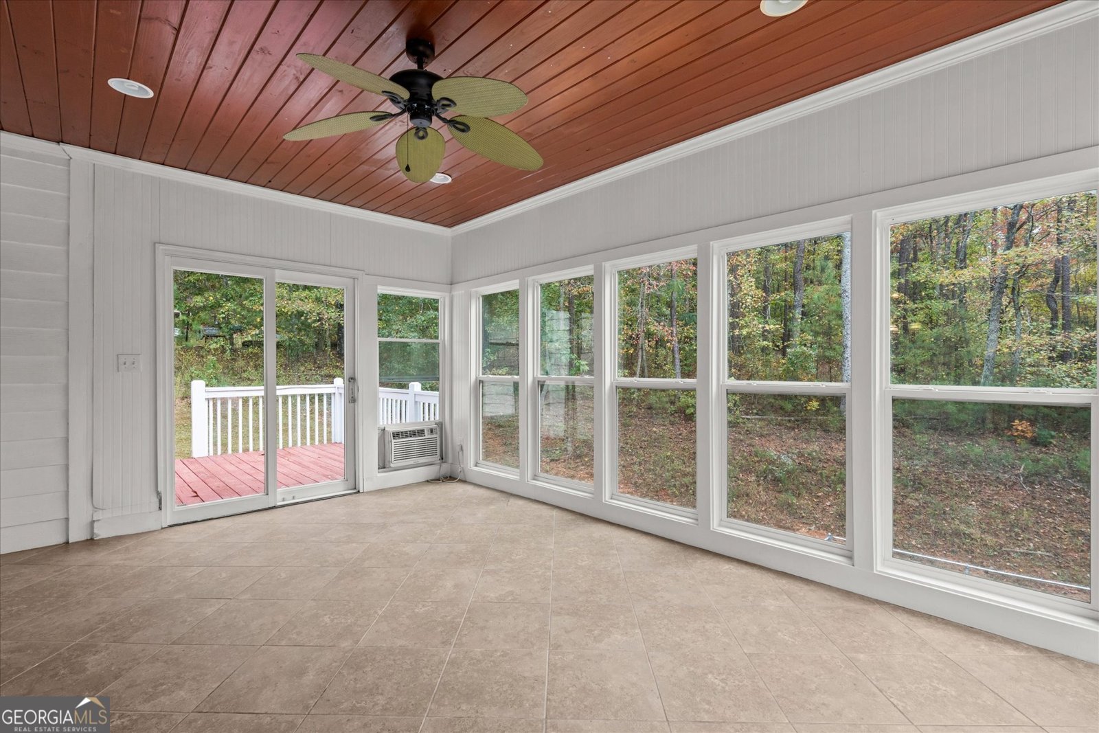 6645 Ashebrooke Drive Douglasville - 19