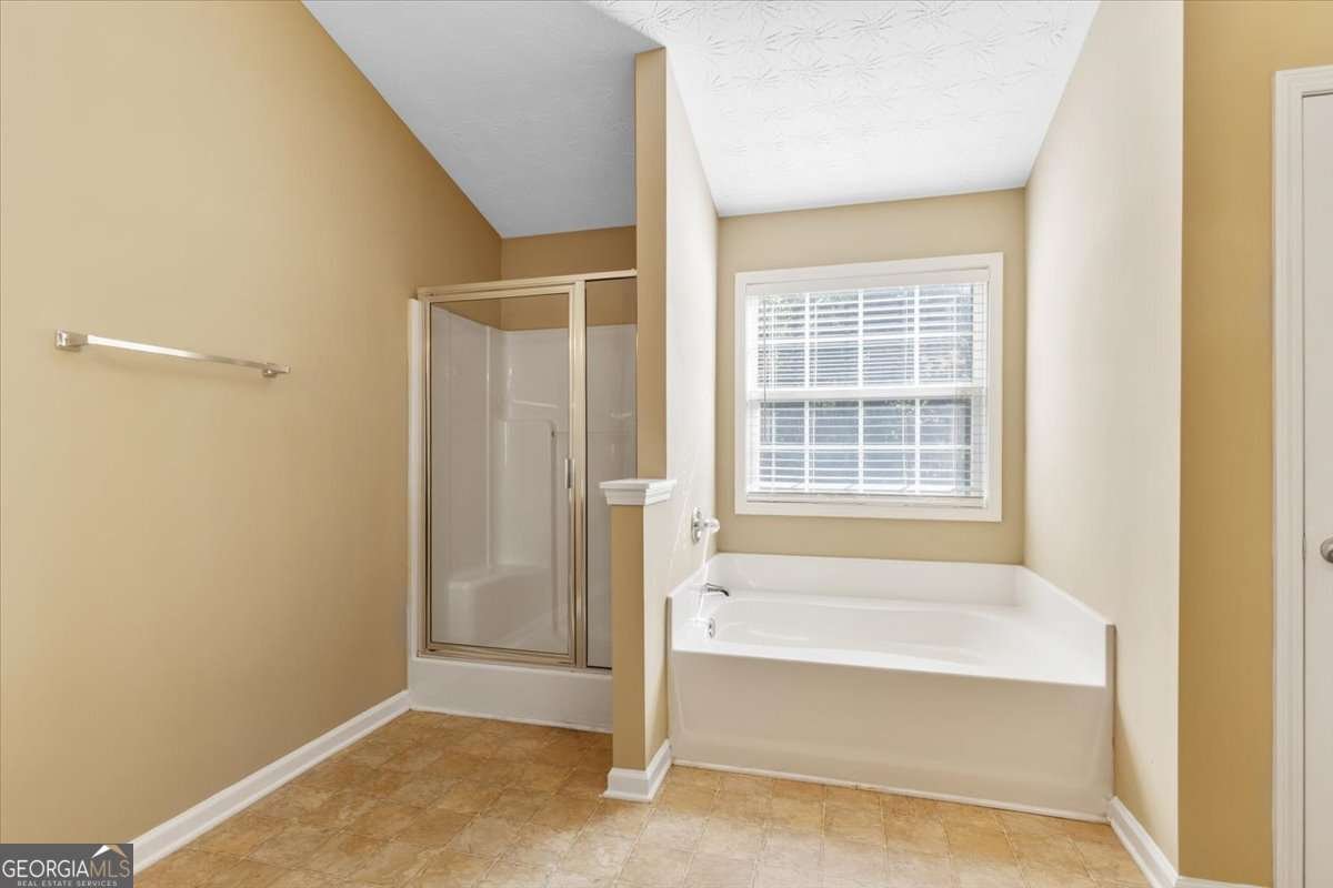 6205 Ambercrest Court Buford - 24