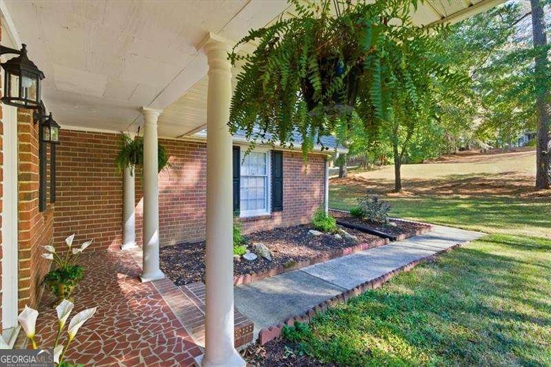 190 Willow Lake Lane Sharpsburg - 3