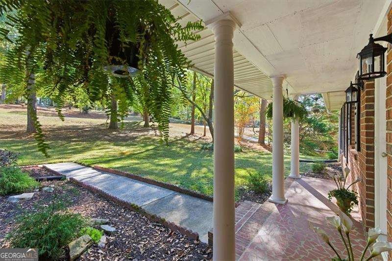190 Willow Lake Lane Sharpsburg - 4