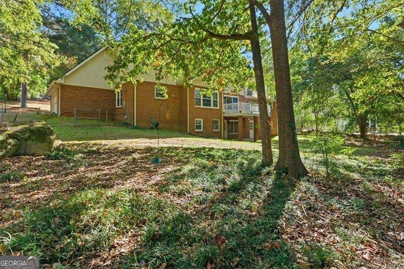 190 Willow Lake Lane Sharpsburg - 46