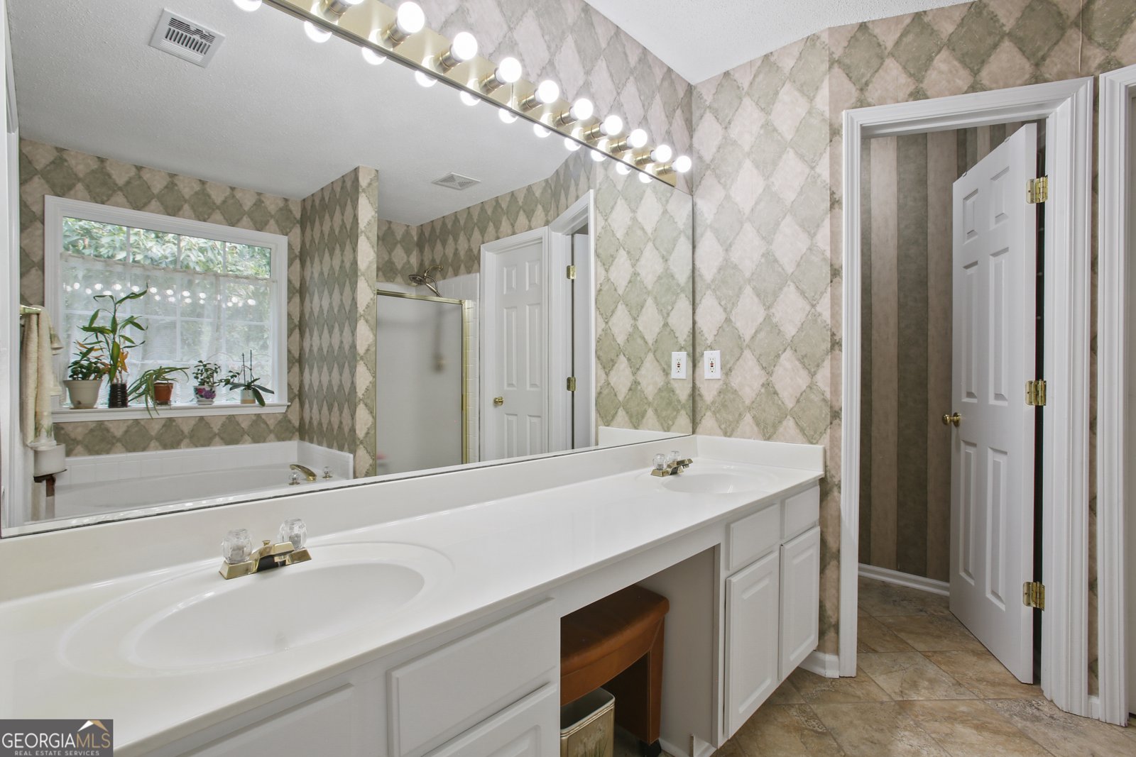 3408 Timbercreek Circle Roswell - 11