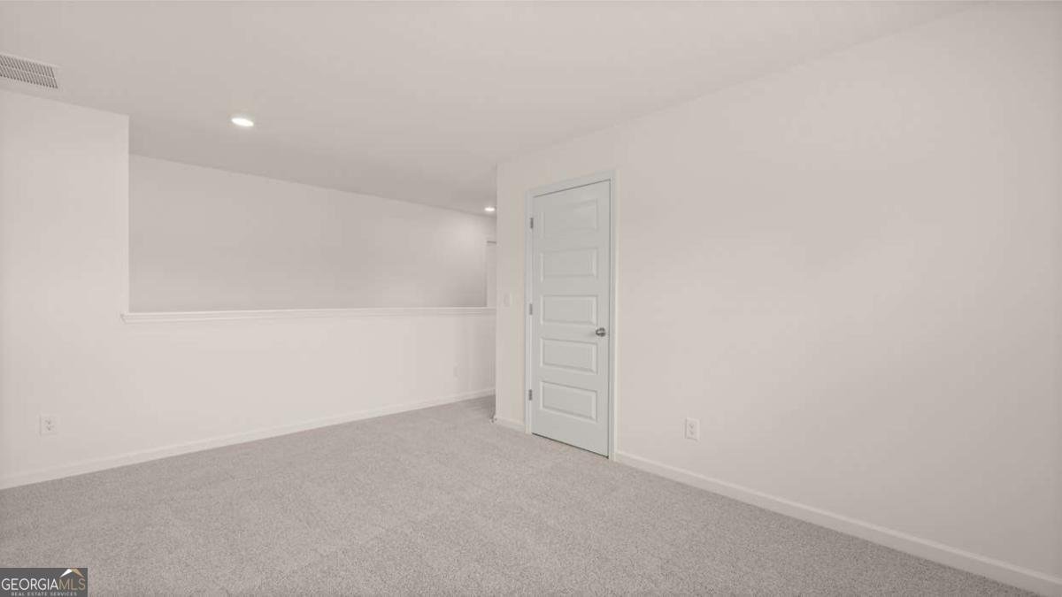 320 Aspen Valley Drive Loganville - 43