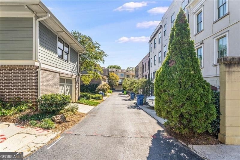 495 Hamilton Street Atlanta - 27
