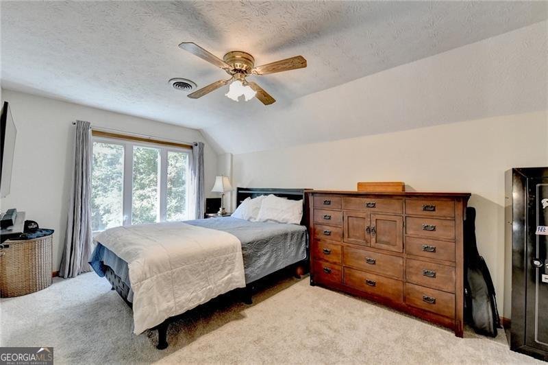 4569 Tiffany Lane Loganville - 33