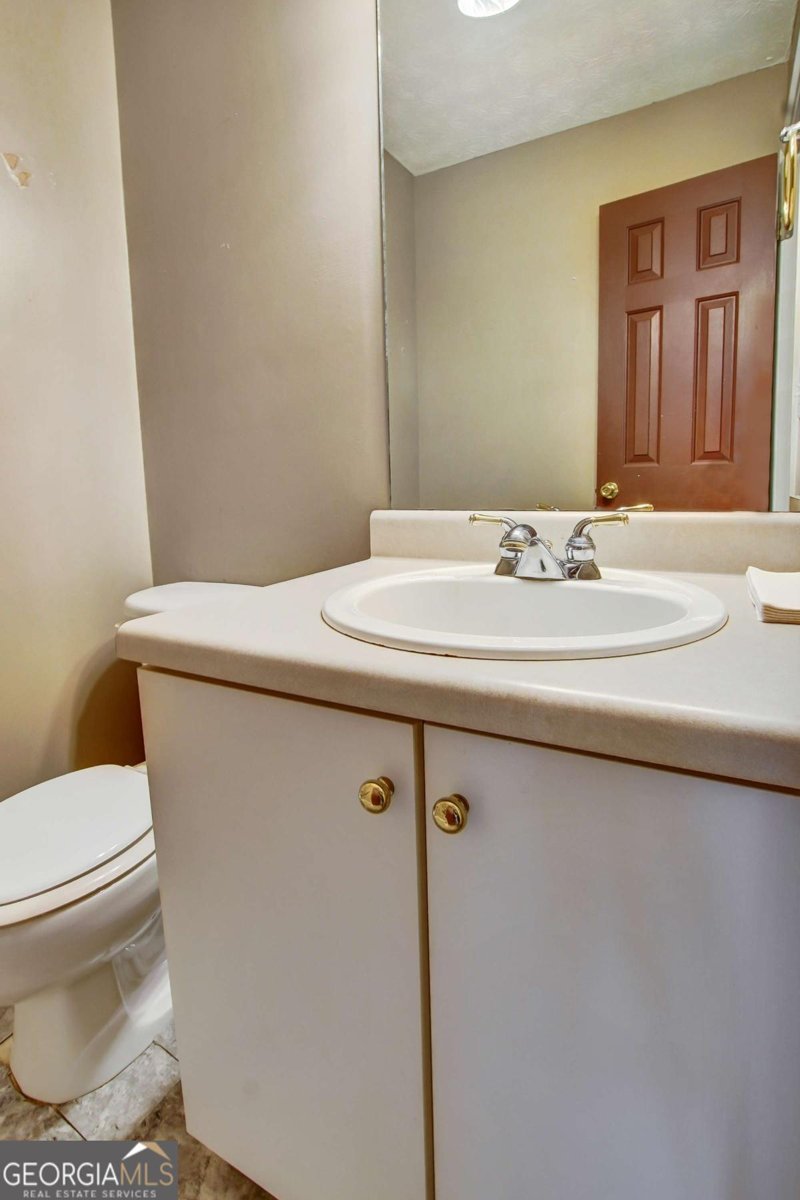 540 Easton Drive Locust Grove - 17