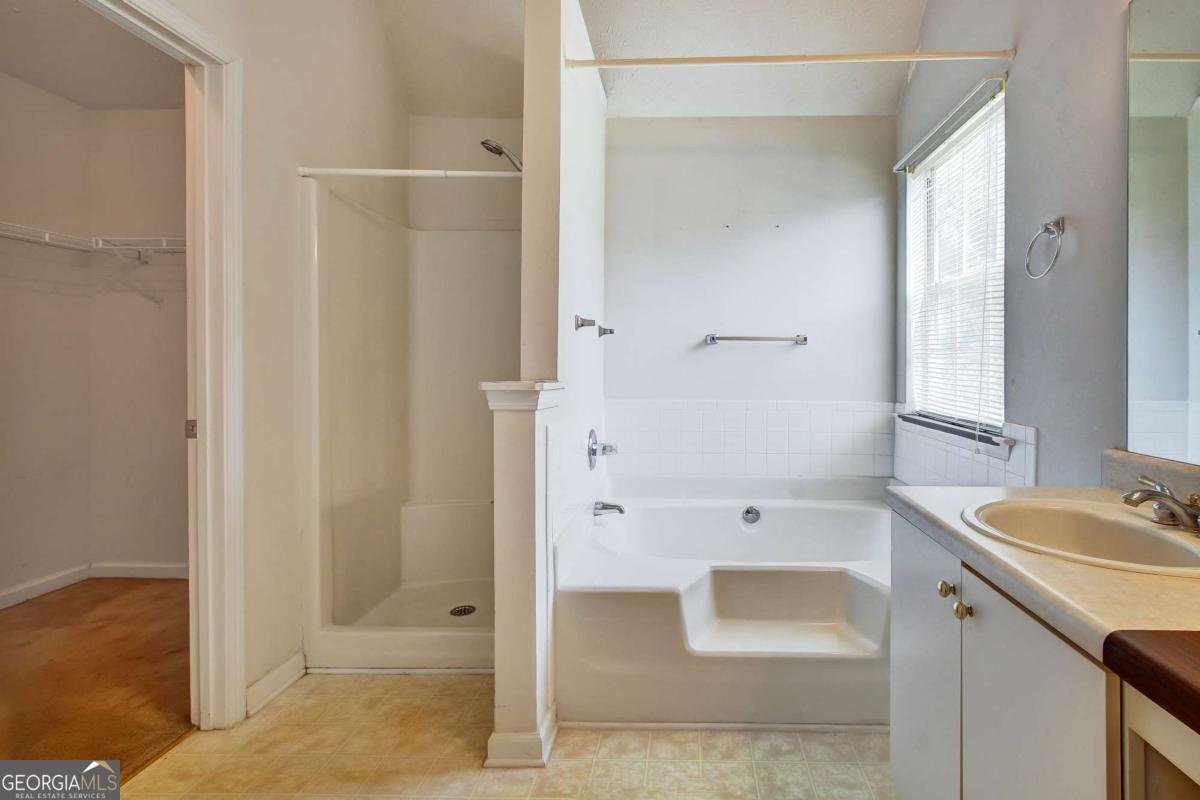 540 Easton Drive Locust Grove - 36