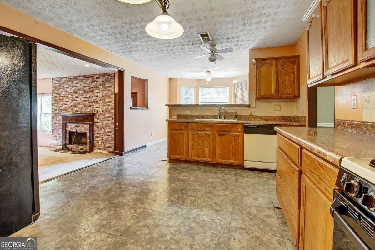 540 Easton Drive Locust Grove - 8