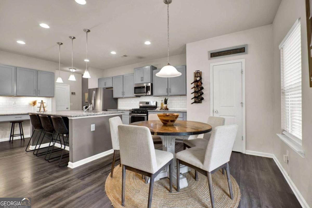 54 Stadelman Court Cartersville - 1