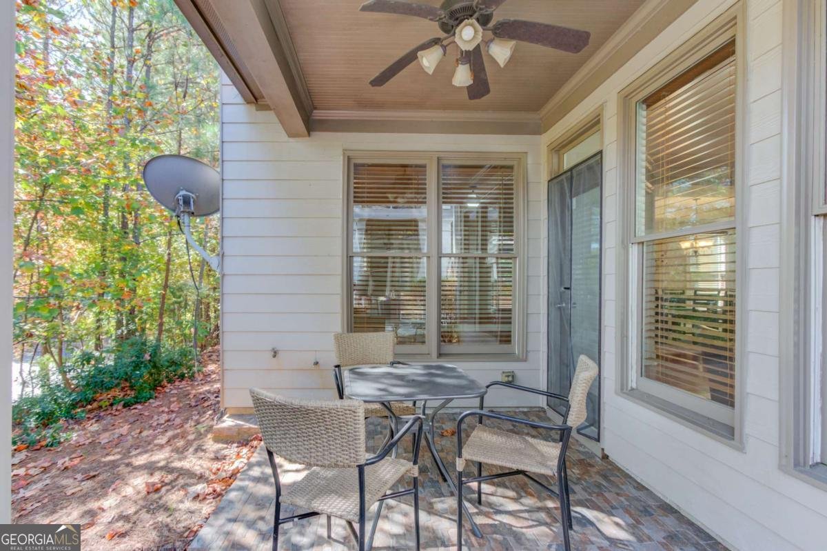 588 Myrtle Trace Lane Suwanee - 10