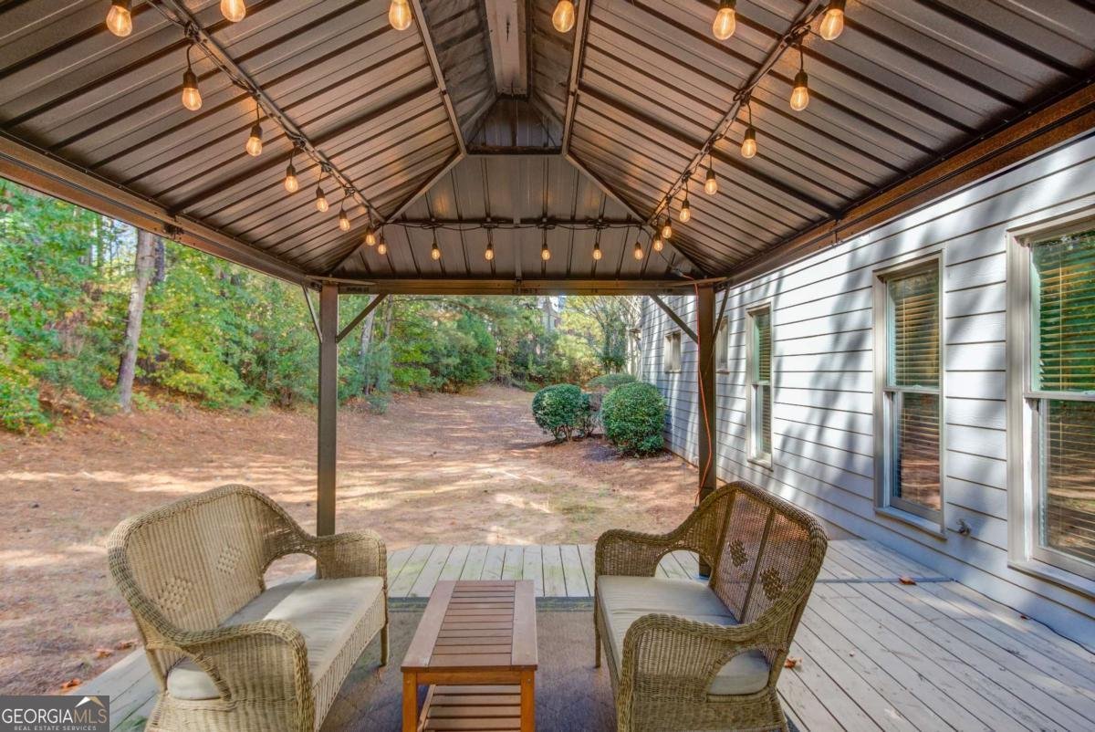 588 Myrtle Trace Lane Suwanee - 11