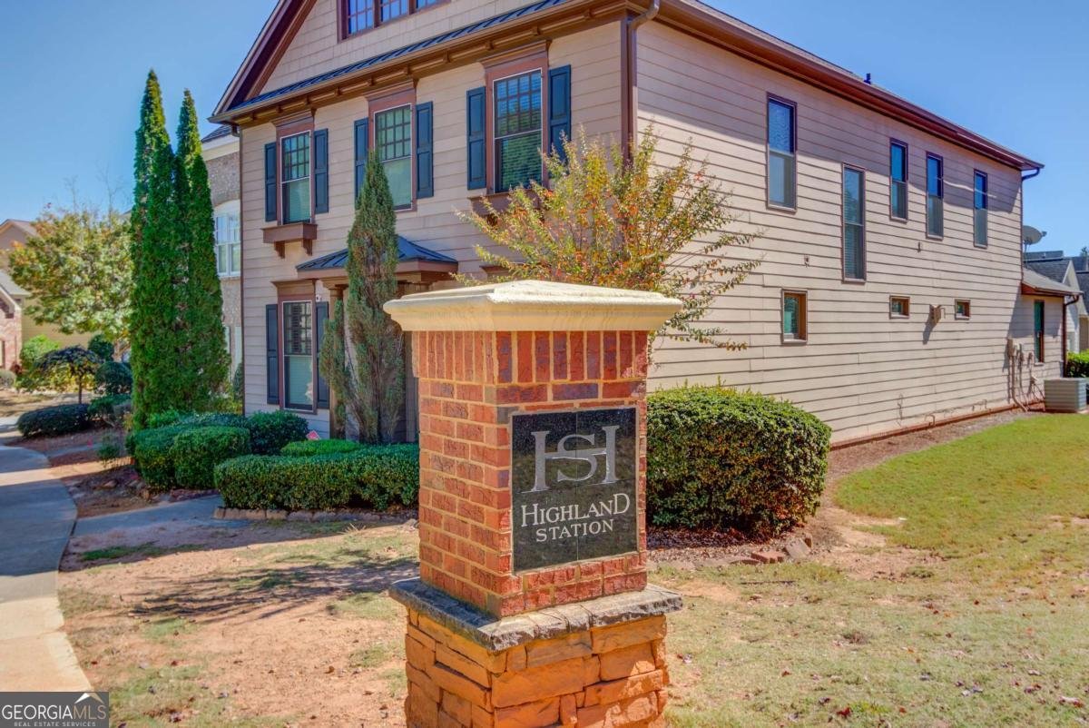 588 Myrtle Trace Lane Suwanee - 14