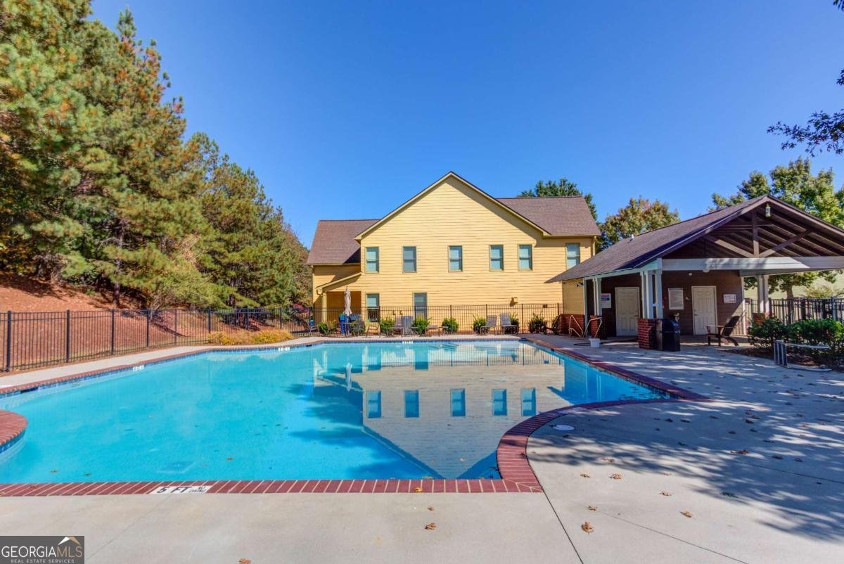 588 Myrtle Trace Lane Suwanee - 16