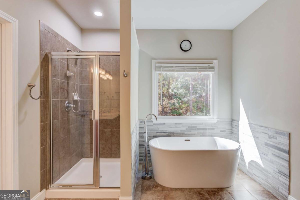 588 Myrtle Trace Lane Suwanee - 2